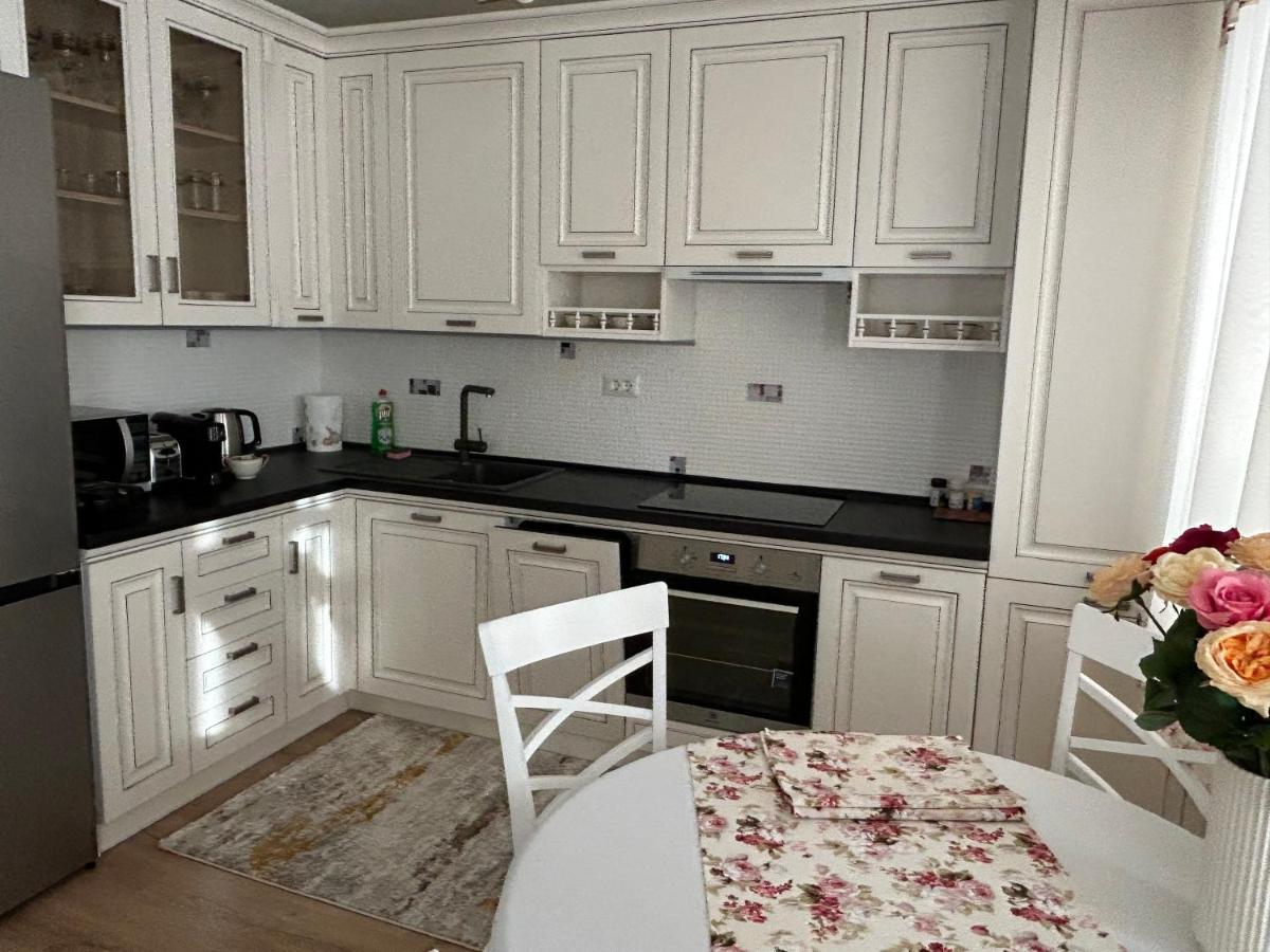 Apartament Rose グラ・フモアルルイ エクステリア 写真